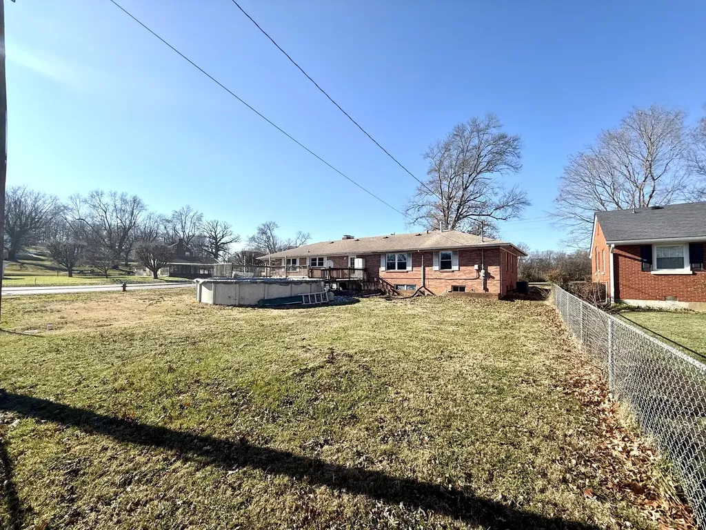 604 E Lexington Street Harrodsburg KY 40330