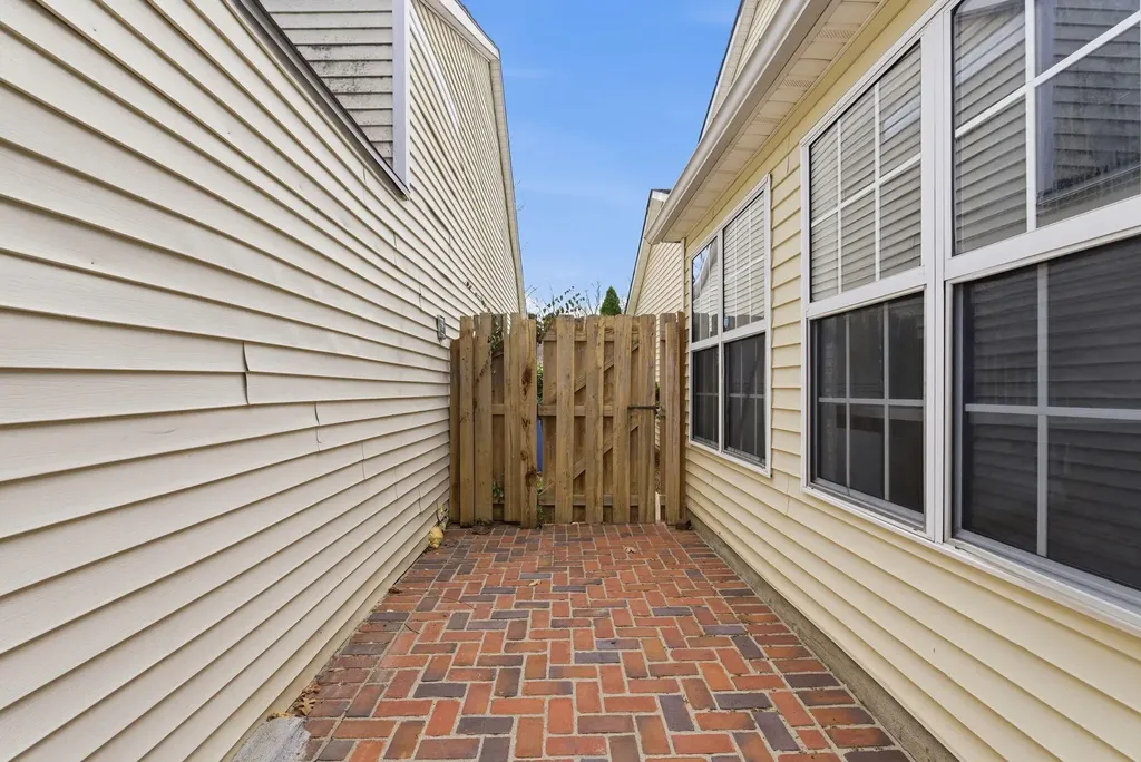 2729 Chelsea Woods Court Lexington KY 40509
