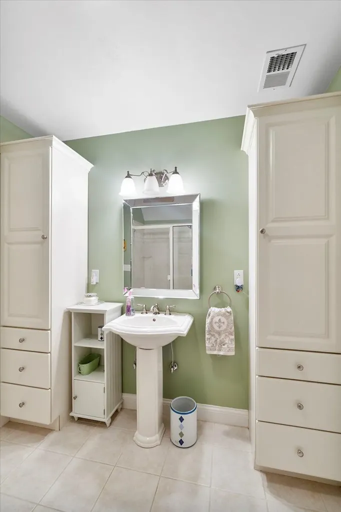 112 Bogie Lee Avenue Frankfort KY 40601
