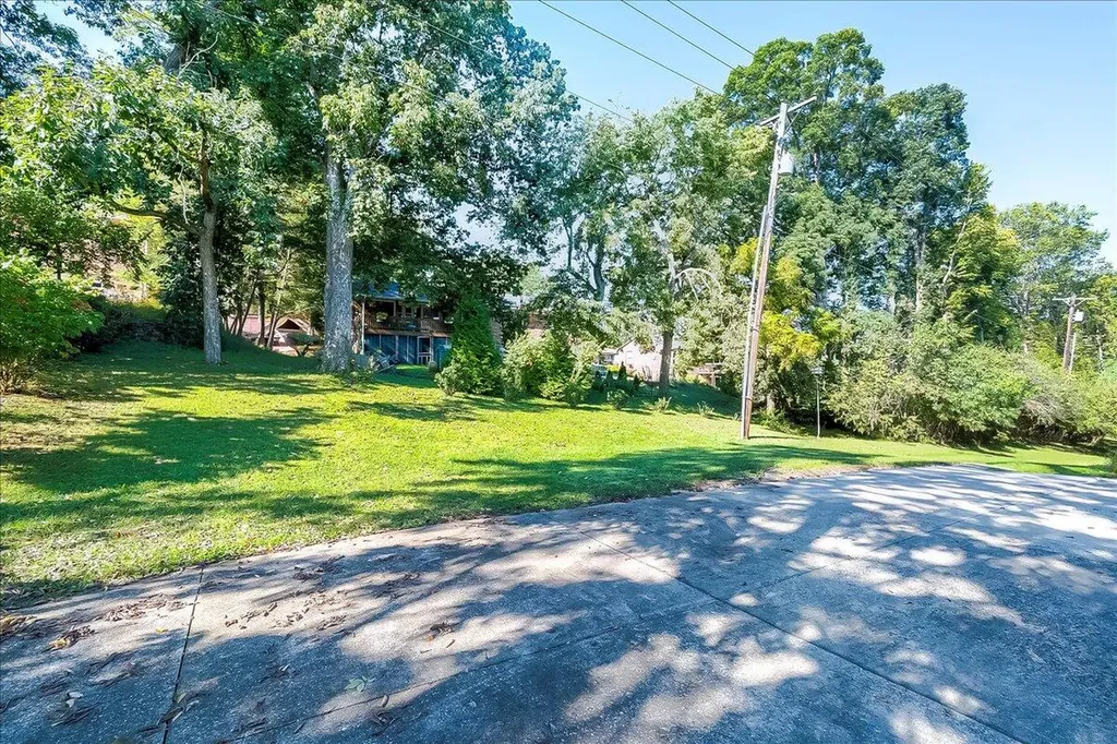 112 Bogie Lee Avenue Frankfort KY 40601