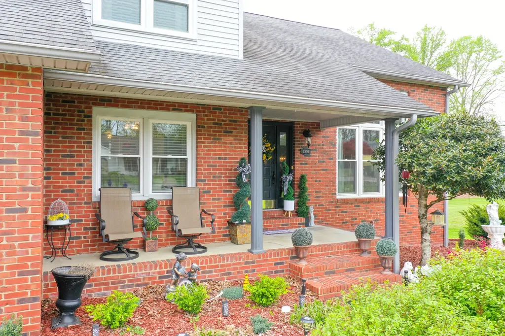 1901 Mallard Drive London KY 40741