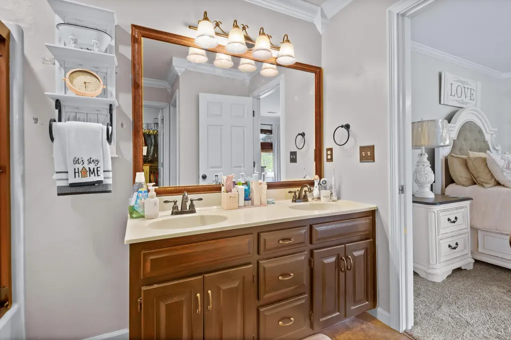 1901 Mallard Drive London KY 40741