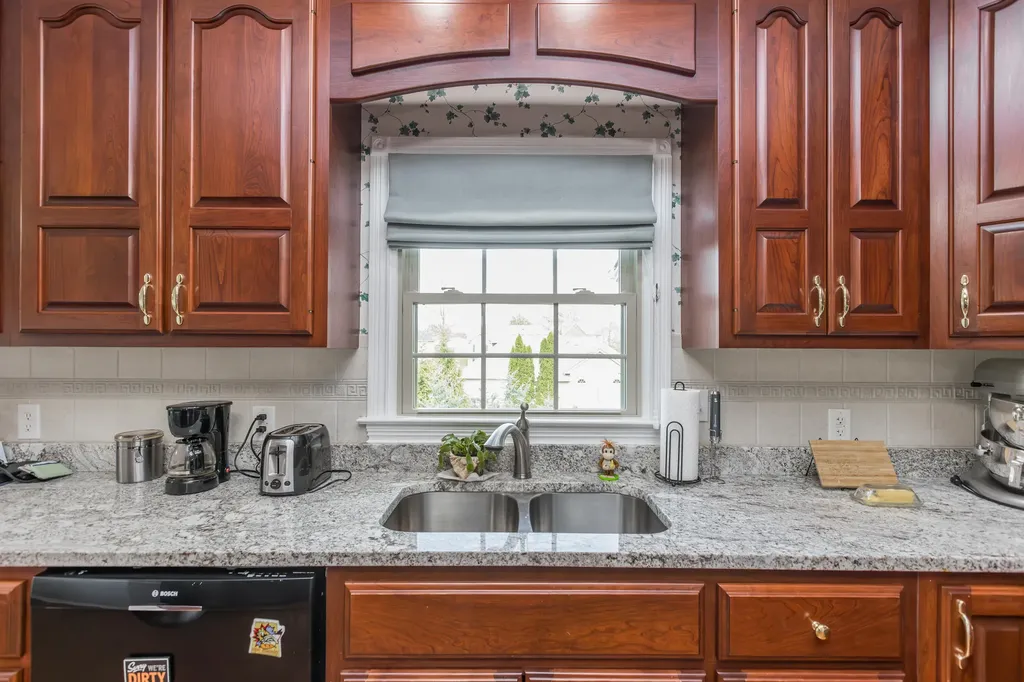 186 Chardonnay Court Winchester KY 40391