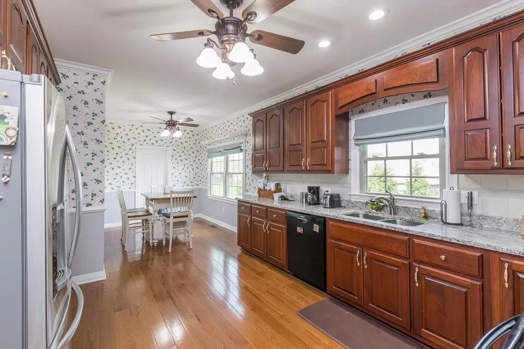 186 Chardonnay Court Winchester KY 40391