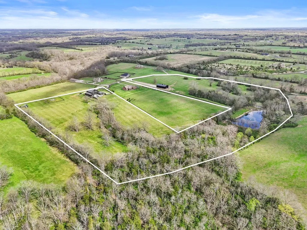 689 Sarah Blake Lane Versailles KY 40383