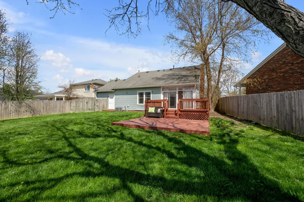 1712 Huntsman Court Lexington KY 40515