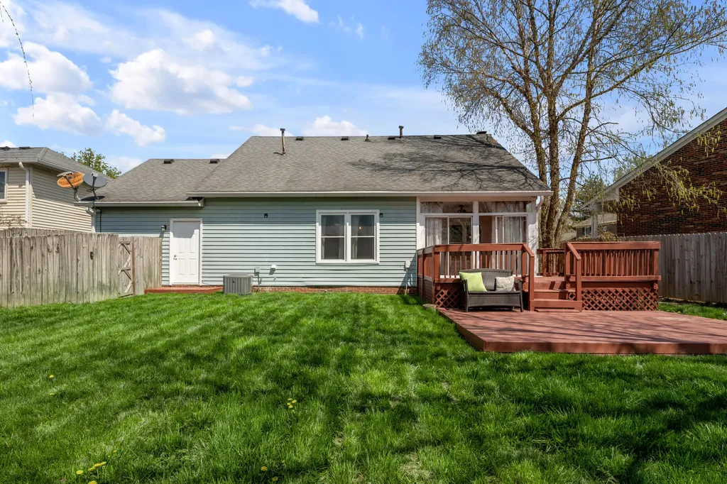 1712 Huntsman Court Lexington KY 40515