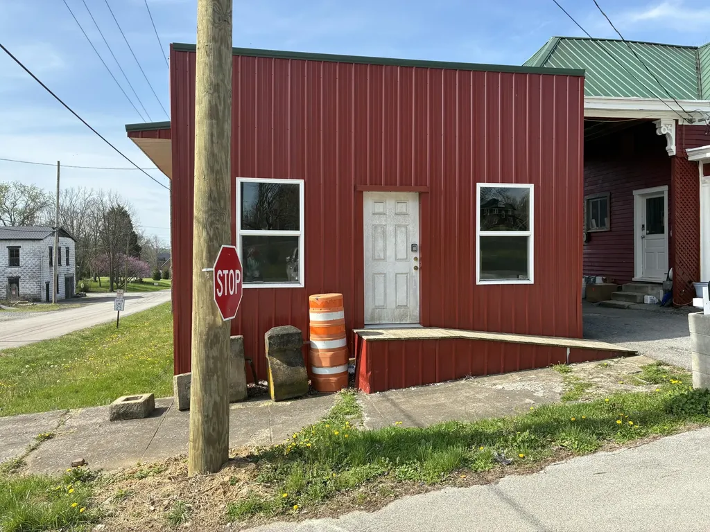 115 E 5th Street Millersburg KY 40348