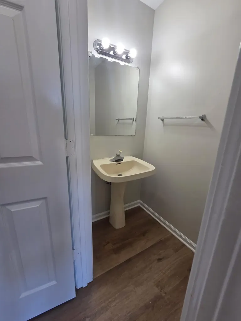 200 Strawberry Lane Nicholasville KY 40356