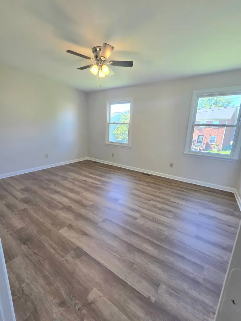 200 Strawberry Lane Nicholasville KY 40356