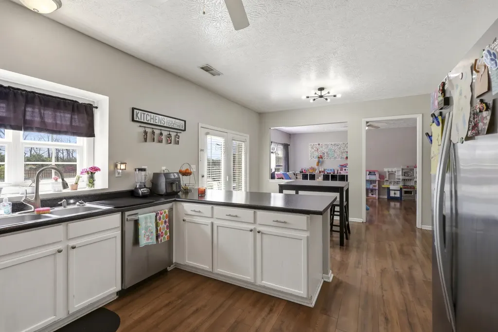 129 Cross Creek Drive Paris KY 40361