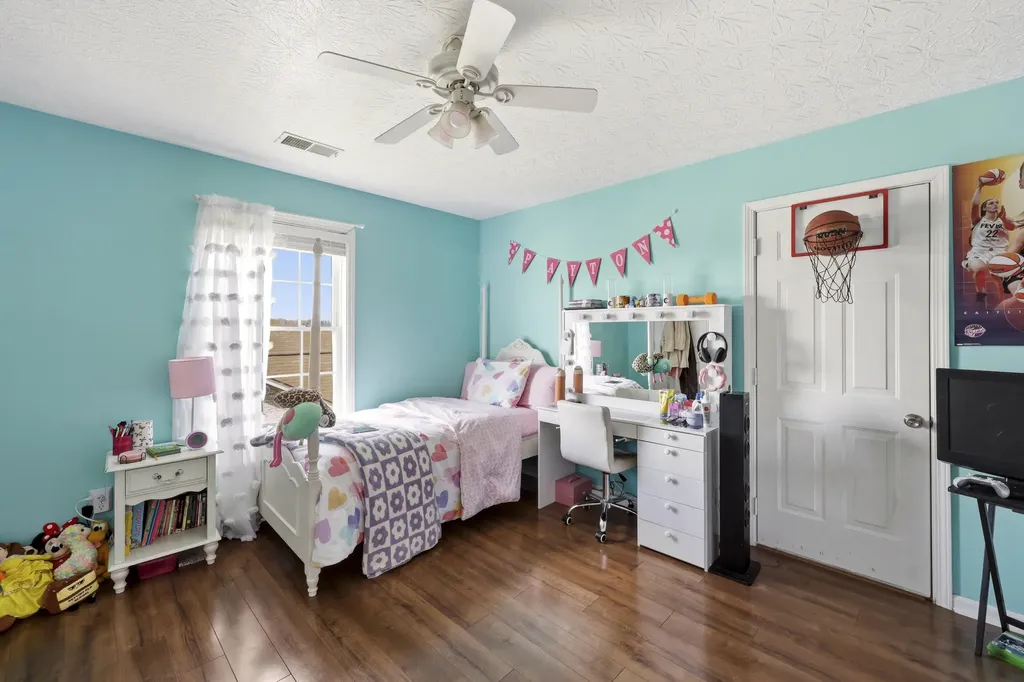 129 Cross Creek Drive Paris KY 40361