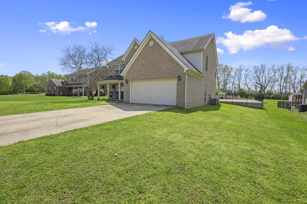 129 Cross Creek Drive Paris KY 40361