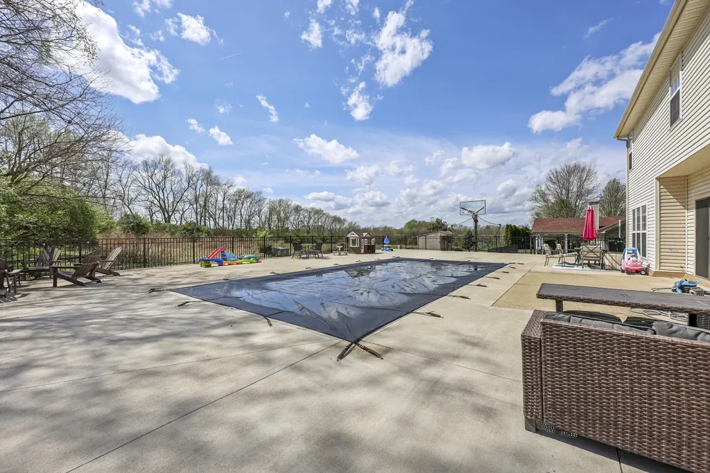 129 Cross Creek Drive Paris KY 40361