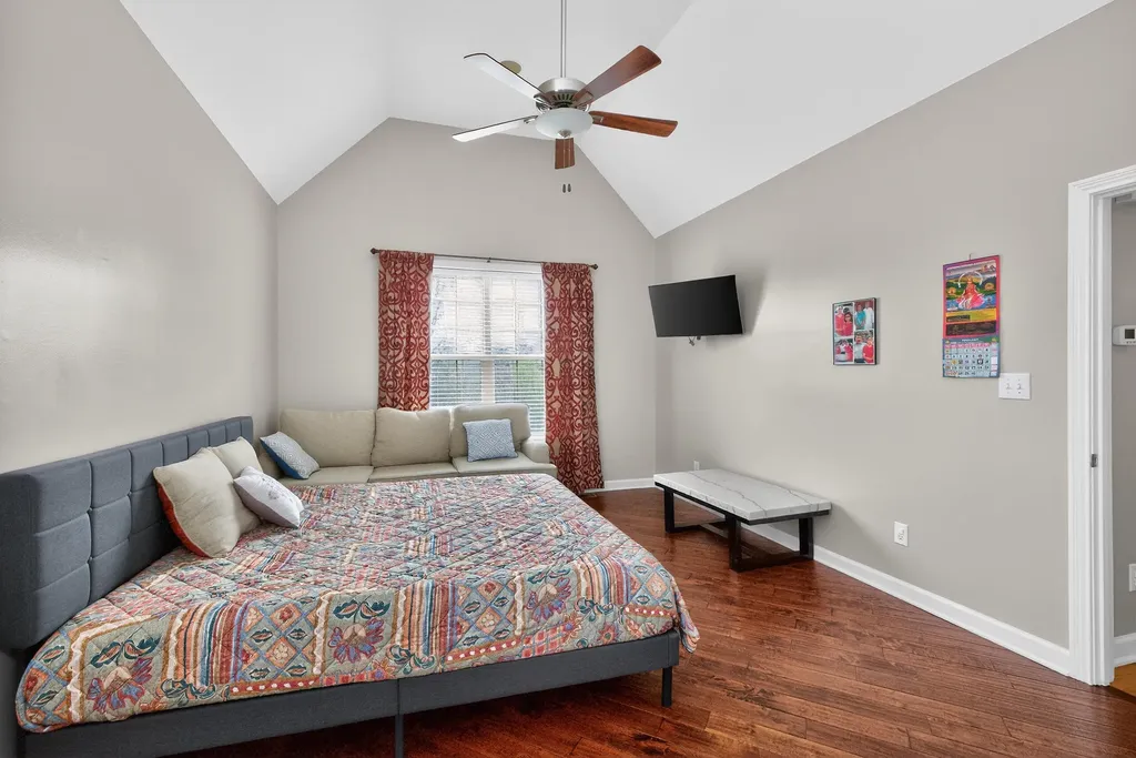 2768 Red Leaf Drive Lexington KY 40509