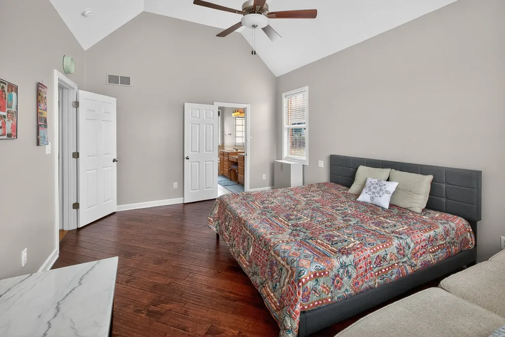 2768 Red Leaf Drive Lexington KY 40509