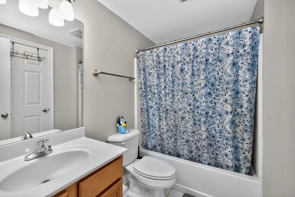 2768 Red Leaf Drive Lexington KY 40509