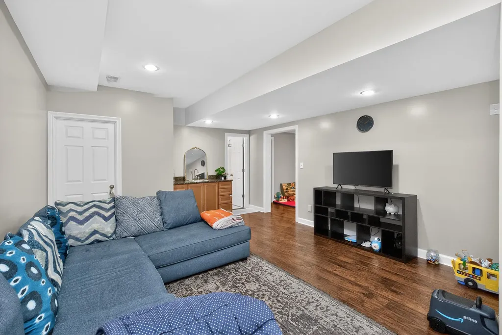 2768 Red Leaf Drive Lexington KY 40509