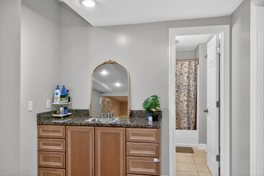 2768 Red Leaf Drive Lexington KY 40509