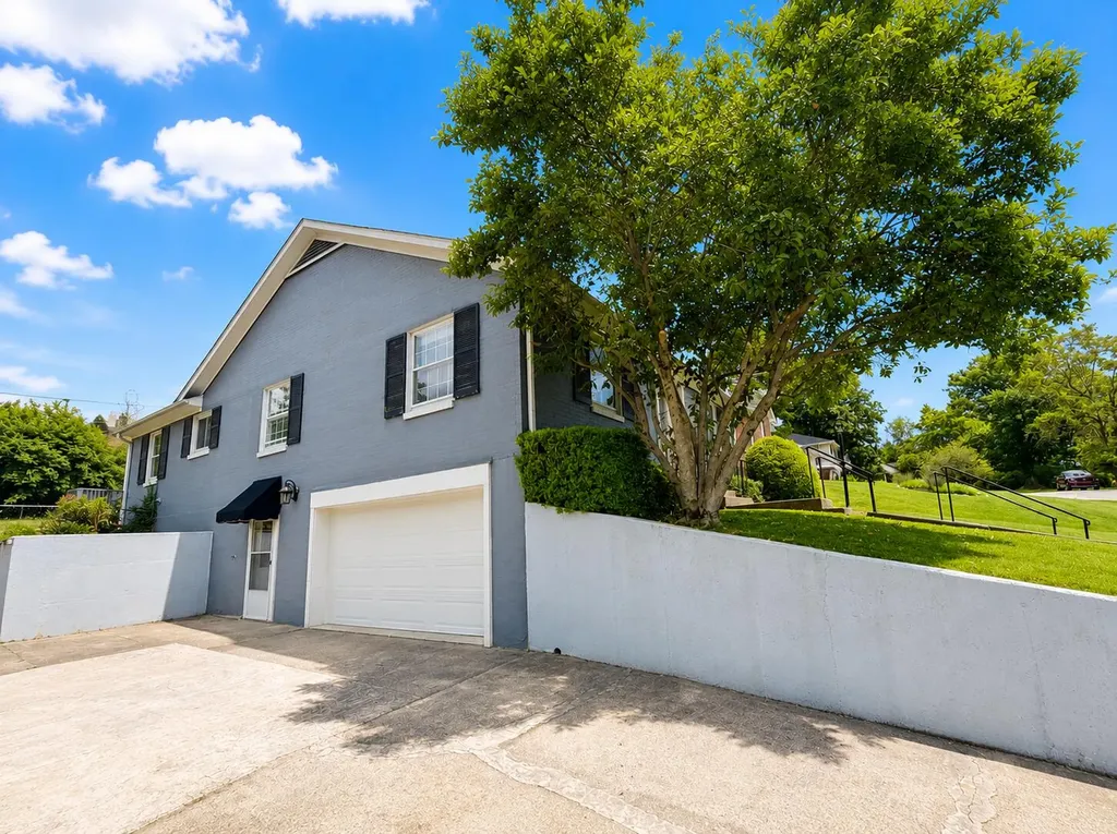 104 Reservoir Road Frankfort KY 40601