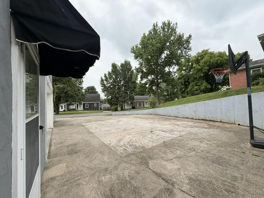 104 Reservoir Road Frankfort KY 40601