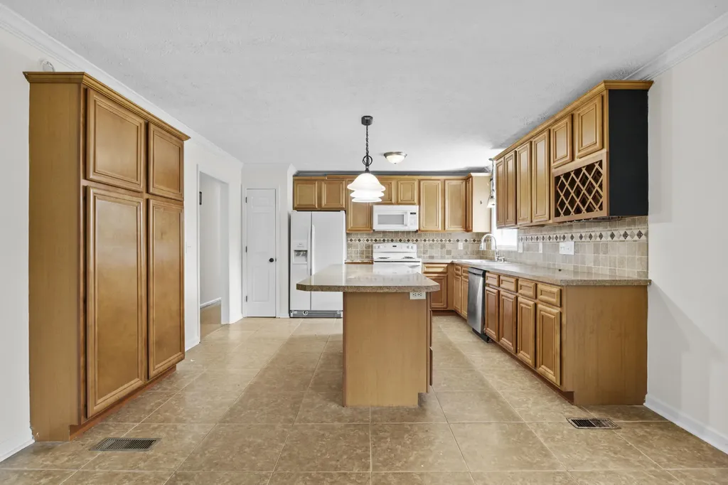 1436 Mount Rainier Drive Lexington KY 40517