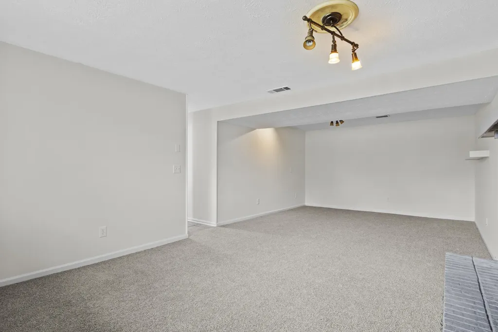 1436 Mount Rainier Drive Lexington KY 40517