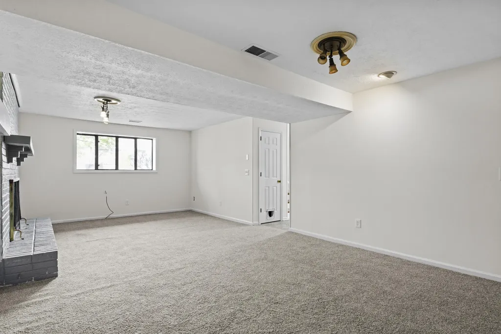 1436 Mount Rainier Drive Lexington KY 40517