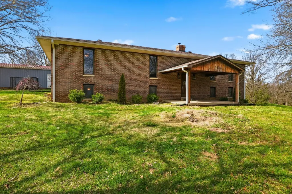 1460 Bonds Mill Road Lawrenceburg KY 40342