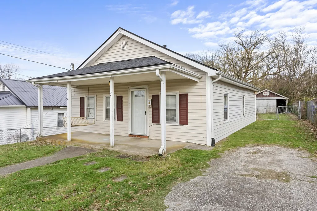 37 Ashland Avenue Winchester KY 40391