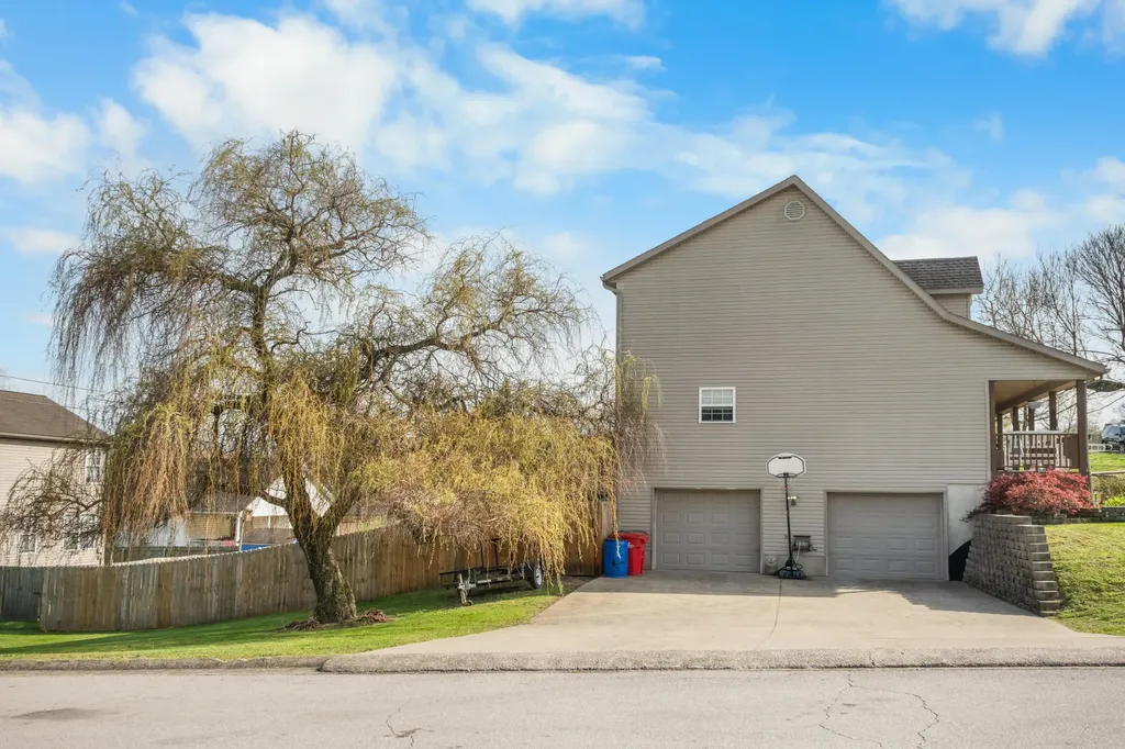 113 Fox Tail Lane Frankfort KY 40601