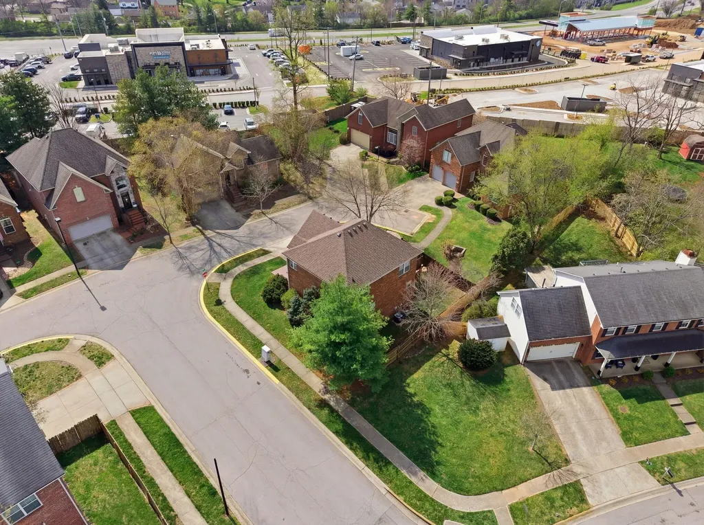 3929 Palomar Cove Lane Lexington KY 40513