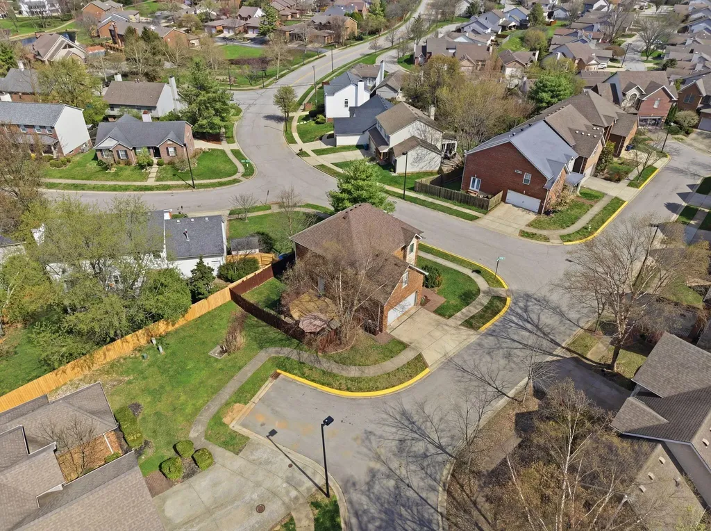 3929 Palomar Cove Lane Lexington KY 40513