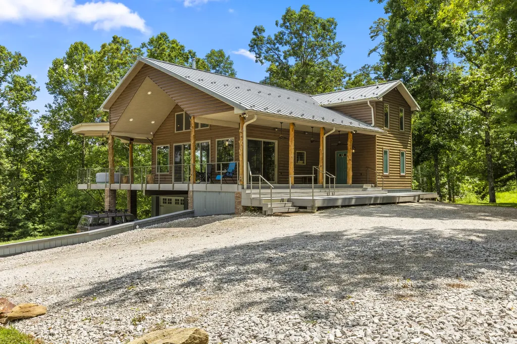 881 Booth Ridge Road Rogers KY 41365