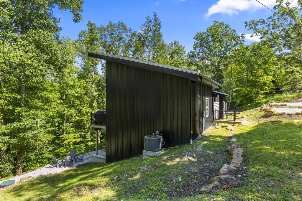 881 Booth Ridge Road Rogers KY 41365