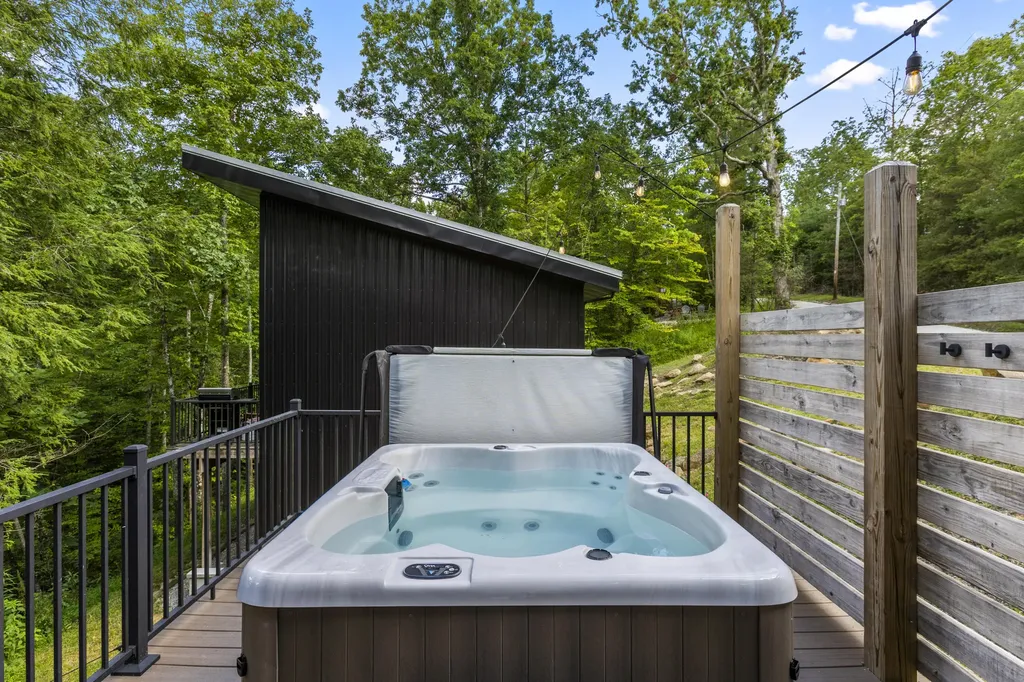 881 Booth Ridge Road Rogers KY 41365