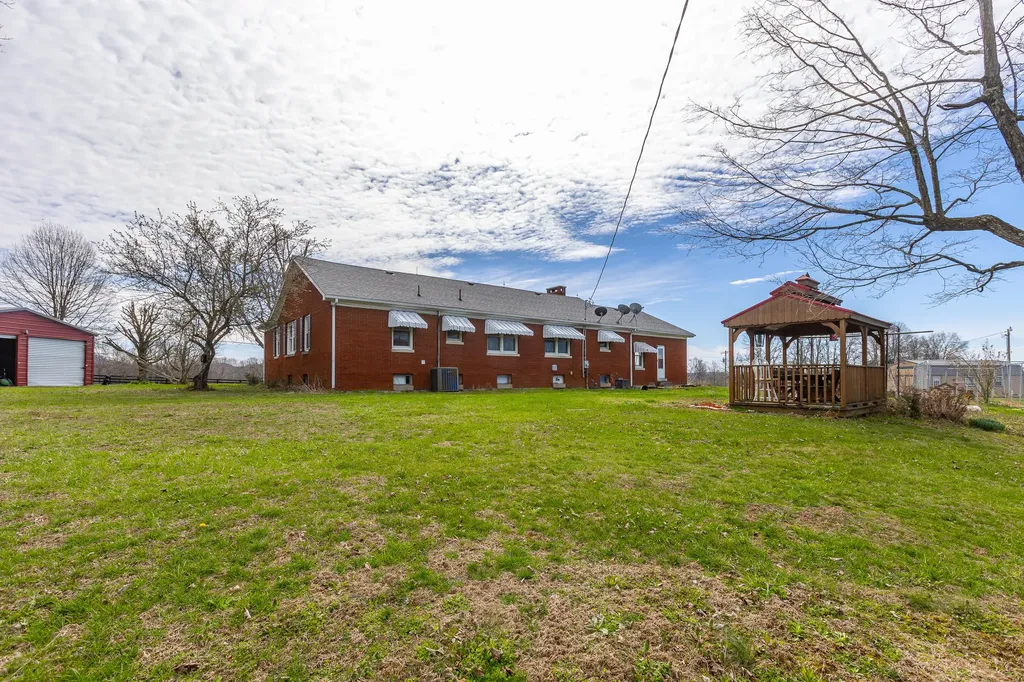 4888 Willailla Road Brodhead KY 40409