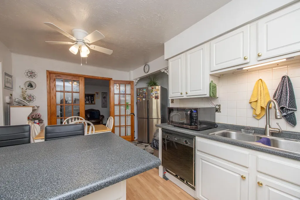 1210 Peacock Road Paris KY 40361