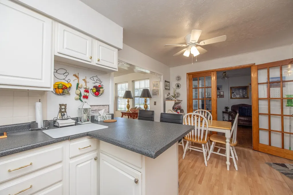 1210 Peacock Road Paris KY 40361