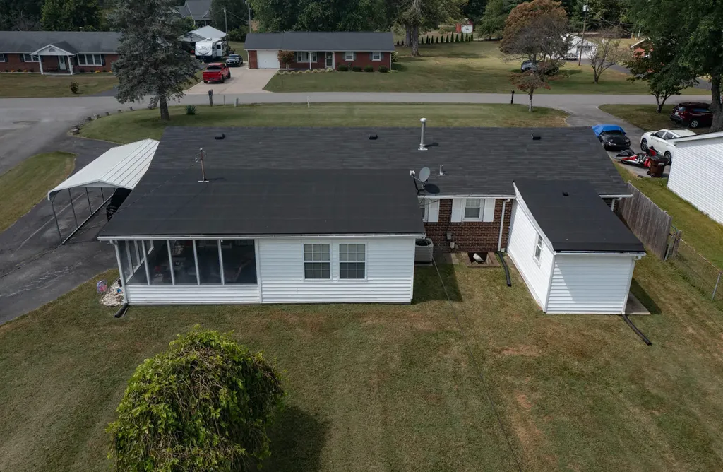 1210 Peacock Road Paris KY 40361