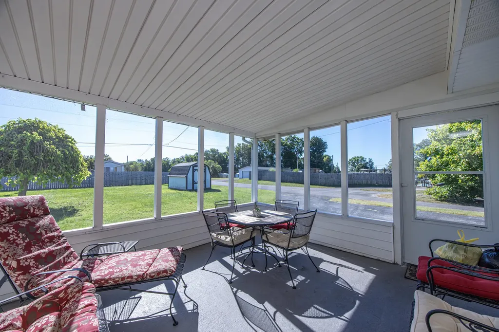 1210 Peacock Road Paris KY 40361