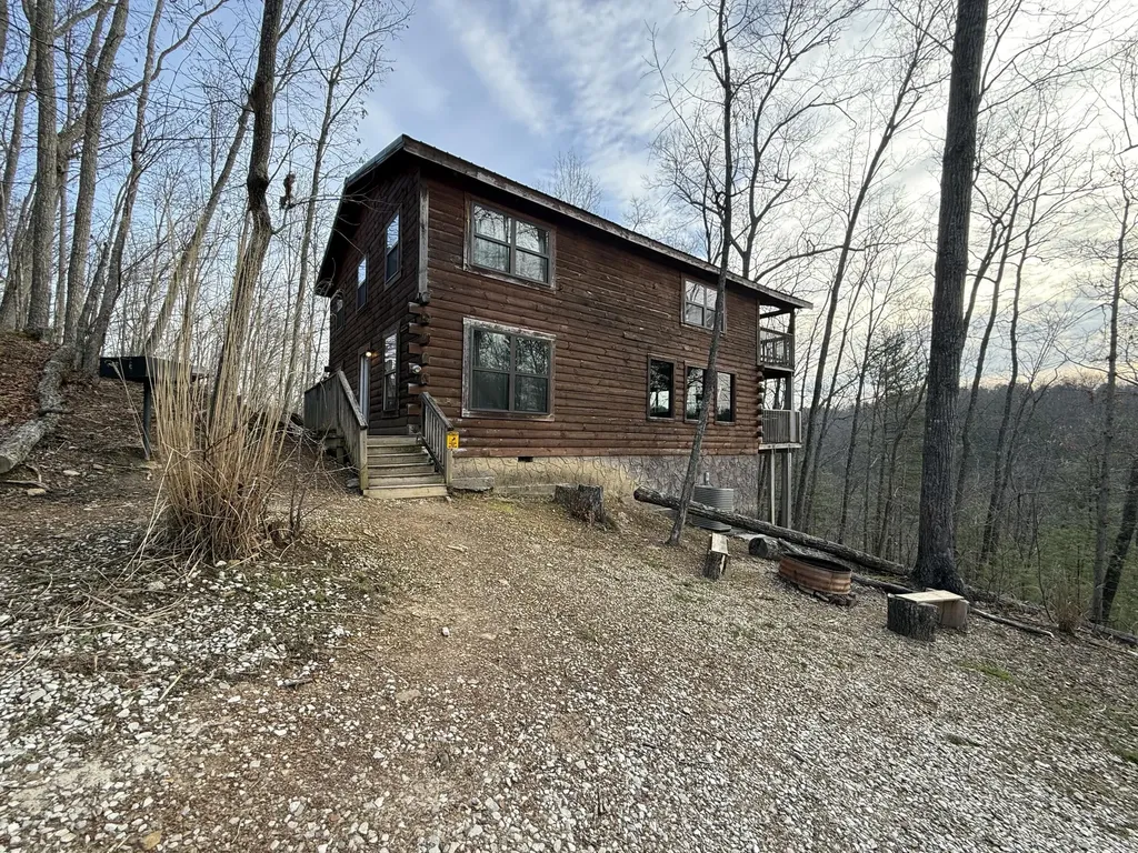 111 Lookout Ridge Road Rogers KY 41365