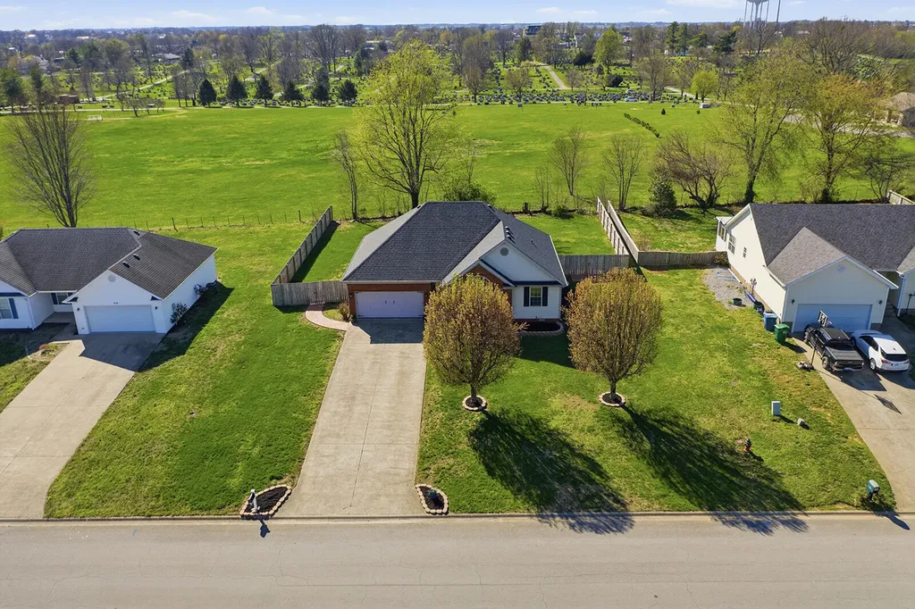 440 Bellaire Drive Harrodsburg KY 40330