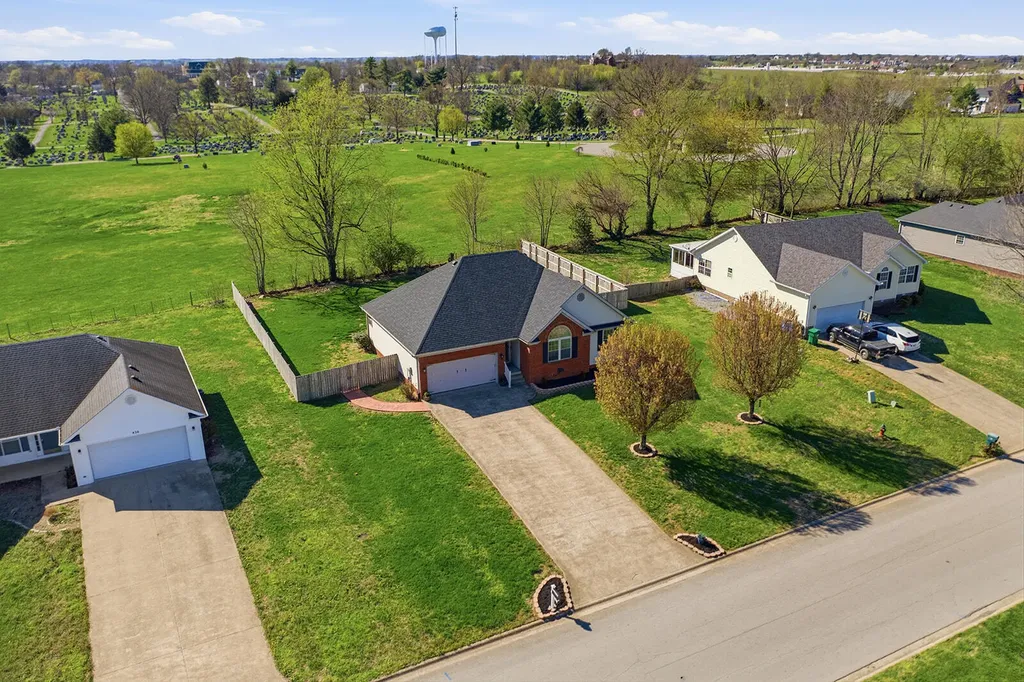 440 Bellaire Drive Harrodsburg KY 40330