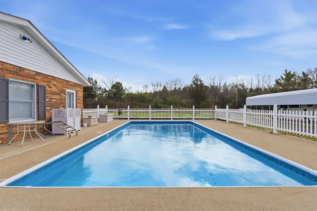 475 Eagle Springs Road Sadieville KY 40370