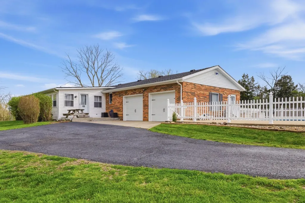 475 Eagle Springs Road Sadieville KY 40370