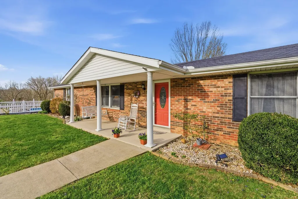 475 Eagle Springs Road Sadieville KY 40370