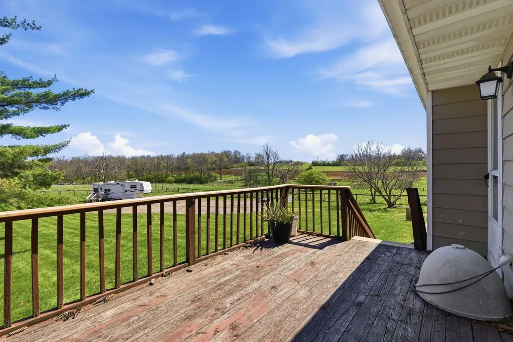 932 Hill Road Paris KY 40361