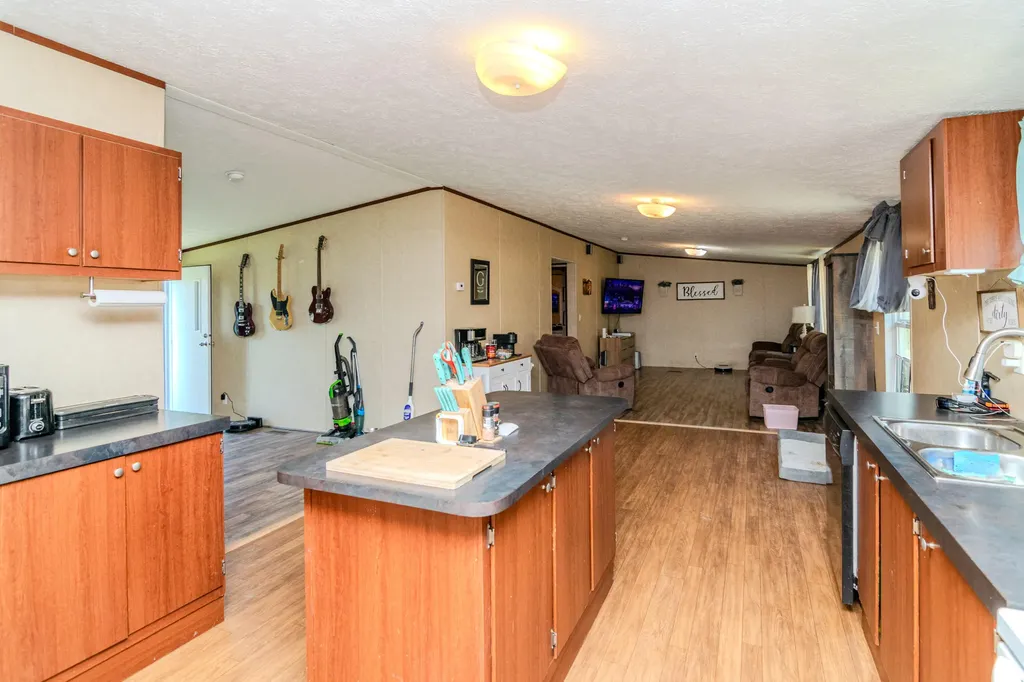 5112 Casey Creek Road Liberty KY 42539