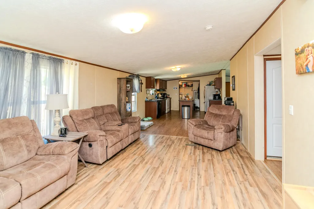 5112 Casey Creek Road Liberty KY 42539
